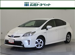 トヨタ　プリウス S