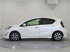 アクア Sスタイルブラック