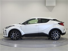 C-HR S GRスポーツ