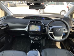 プリウス S セーフティプラス