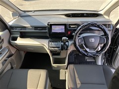 ステップワゴン B