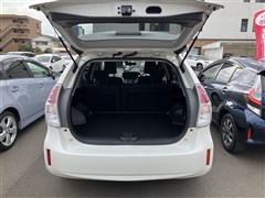 プリウスアルファ S