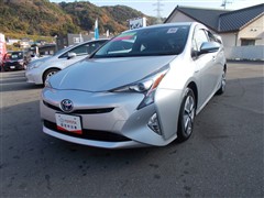 プリウス A プレミアム