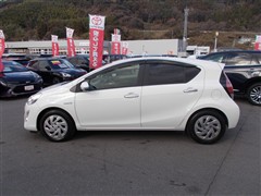 アクア S スタイルBK