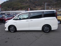 エスクァイア GI プレミアムブラッ