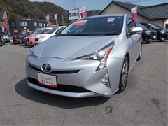 トヨタ　プリウス A