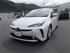 トヨタ プリウス S