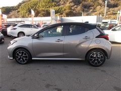 ヤリス ハイブリッド Z