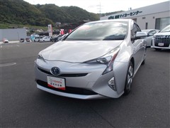 トヨタ プリウス A