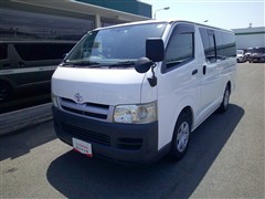 トヨタ　ハイエースバン DX