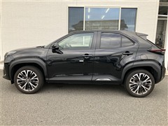 ヤリスクロス HV G