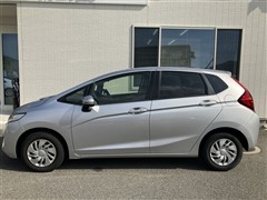 フィット 13G Fパッケージ