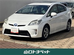 トヨタ プリウス S