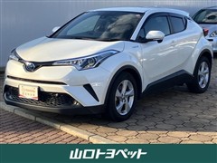 トヨタ　C-HR S