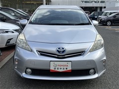 プリウスアルファ S