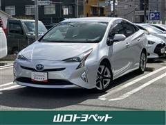 トヨタ プリウス A プレミアムツーリング