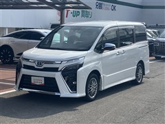 トヨタ ヴォクシー HV ZSキラメキ3トク
