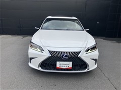 ES300h バージョンL