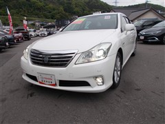 トヨタ クラウン3.0 ロイヤルサルーン プレ