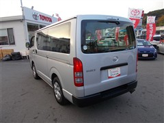 ハイエースバン デラックス