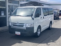 トヨタ　ハイエースバン DX