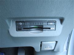 プリウスアルファ G