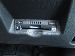 ヤリスクロス ハイブリッド X