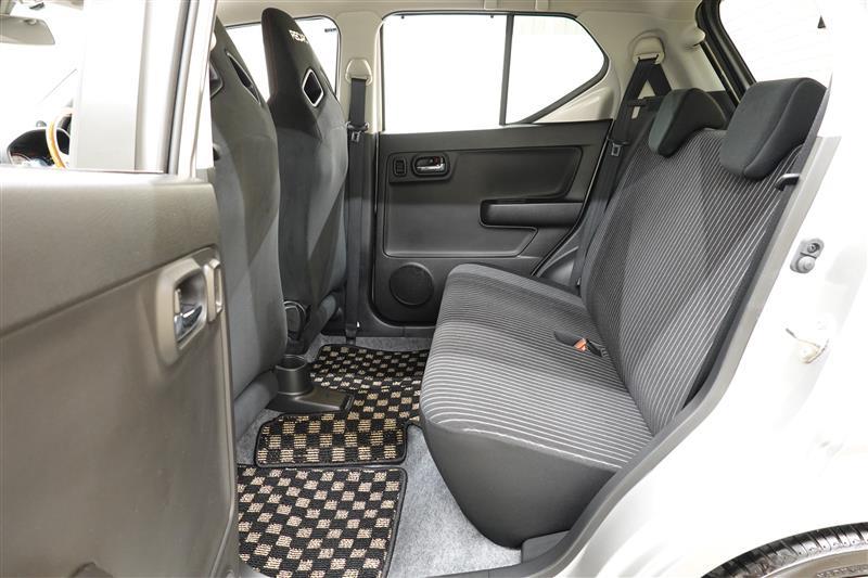 7番のみ』 エスクード用 リヤシートライトのバックサブ一式のみ 87305