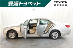 クラウンロイヤル HV ロイヤルサルーン