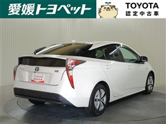プリウス A