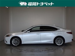 ES300h バージョンL