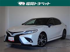 トヨタ　カムリHEV WSレザーパッケージ