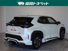 ヤリスクロス X