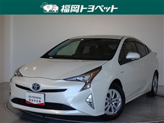 トヨタ プリウス S