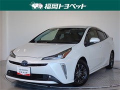 トヨタ　プリウス Sセーフティープラス2