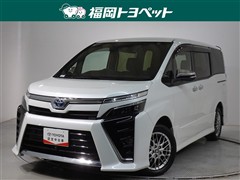 トヨタ　ヴォクシーHEV ZSキラメキ3