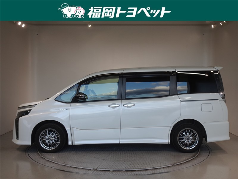 ヴォクシーHEV ZSキラメキ（181018325284）の中古車 | トヨタ認定中古