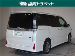 ヴォクシーHEV ZSキラメキ3