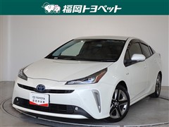 トヨタ　プリウス Aツーリングセレクション