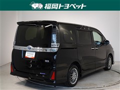 ヴォクシーHEV ZSキラメキ3