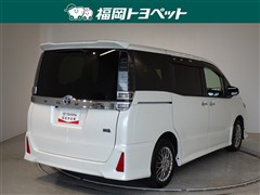 ヴォクシーHEV ZSキラメキ3