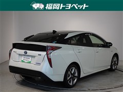 プリウスSセーフティープラスツートン