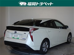 プリウス A