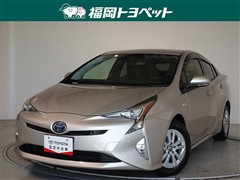 トヨタ プリウス Sセーフティープラス