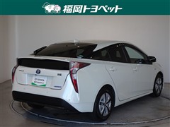 プリウス A
