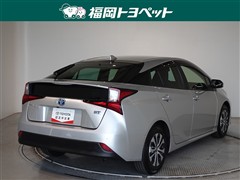 プリウス A
