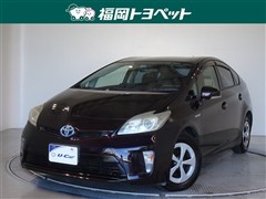 トヨタ　プリウス S