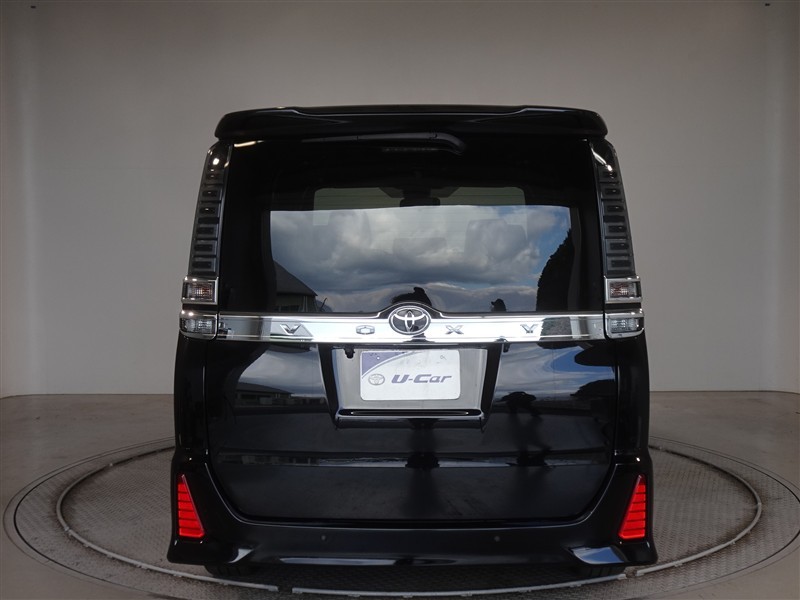 トヨタヴォクシー　ドアパネル　キラメキ ヴォクシー HV ZSキラメキ3（354011666671）の中古車 | トヨタ認定中古