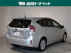 プリウスアルファ S