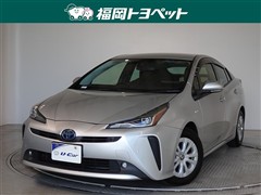 トヨタ　プリウス S